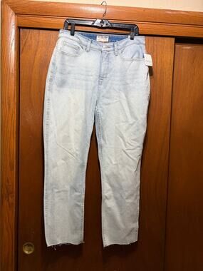 We The Free  People Jeans Women's 31 Crvy Light Wash Straight Leg Raw Hem NWT
